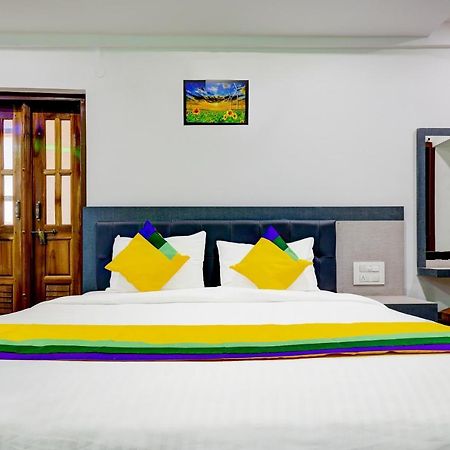 Hotel Itsy By Treebo - Hill View Madikeri Esterno foto